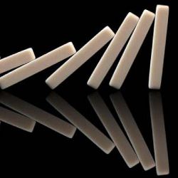 falling dominoes